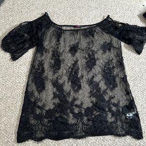 A size large lace shirt dress